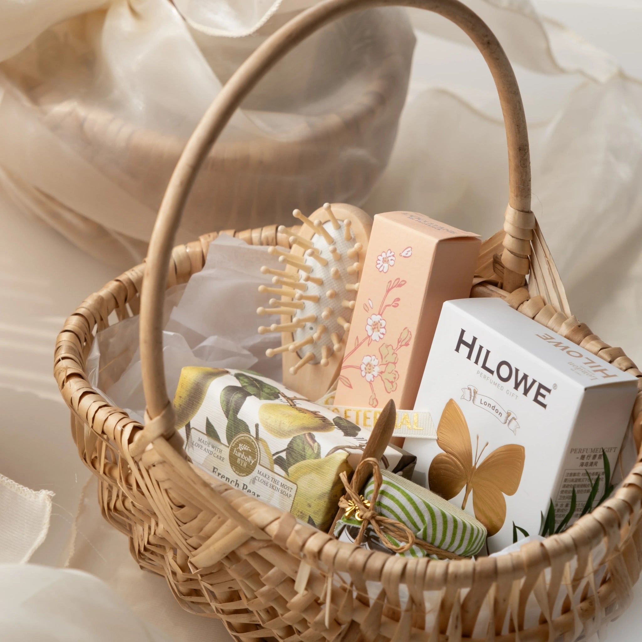 Botanical Breeze Gift Basket