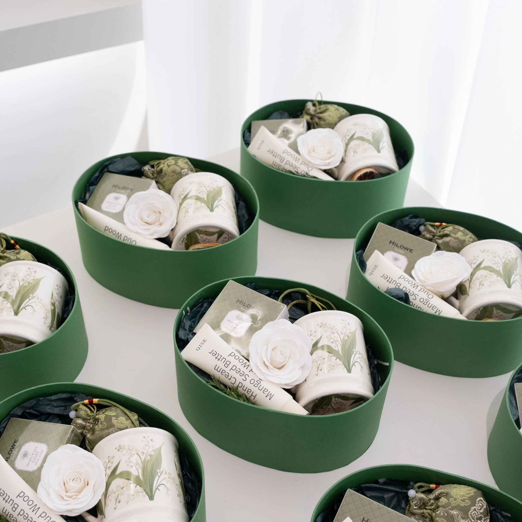 Verdant Lily Gift Set