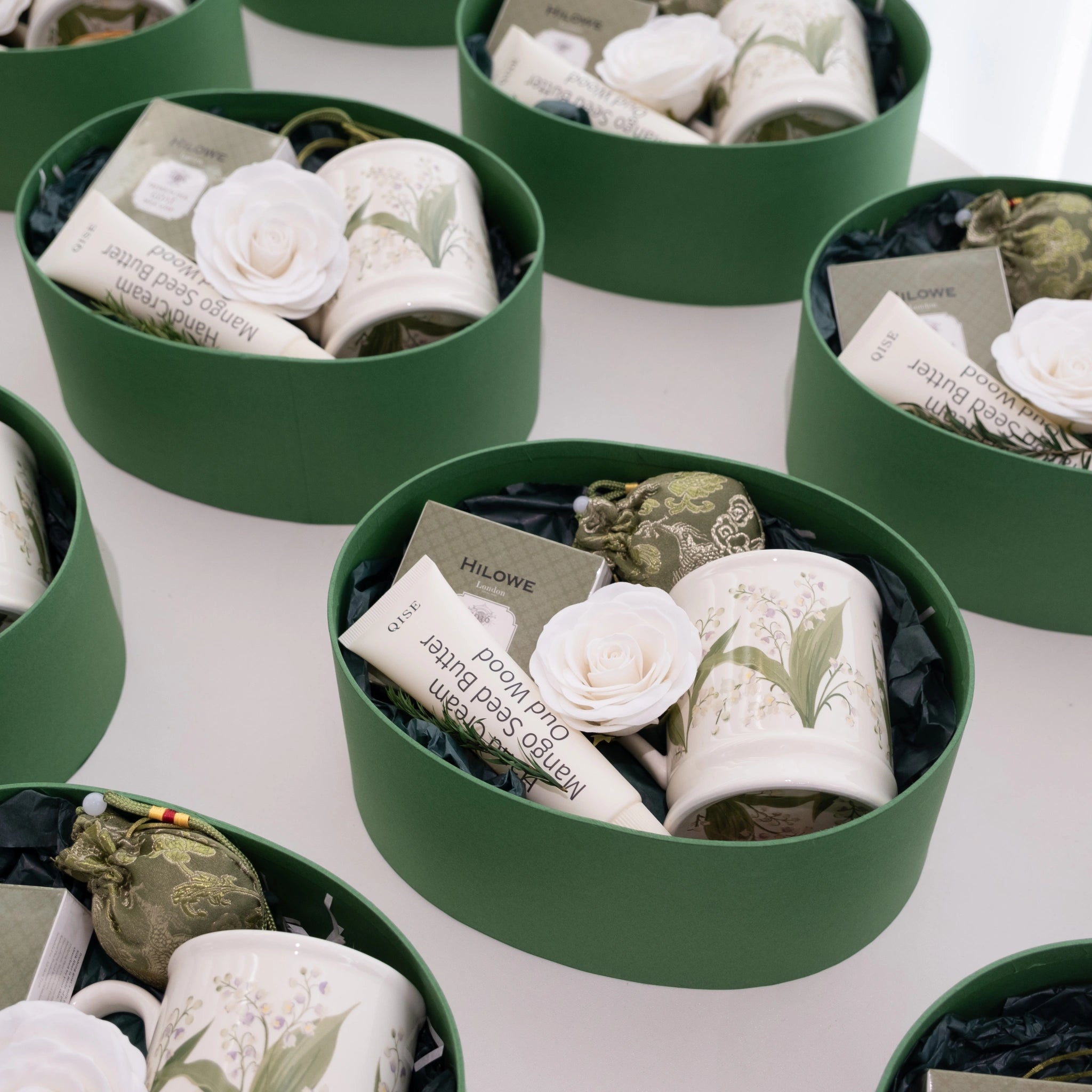 Verdant Lily Gift Set