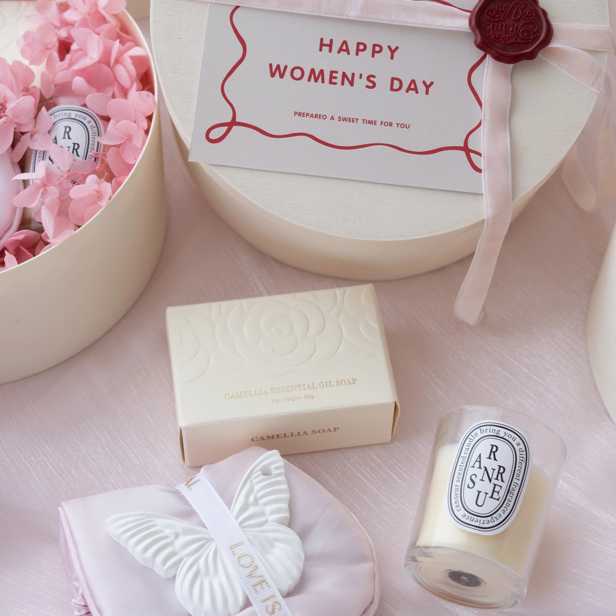 Camellia Bloom Gift Box