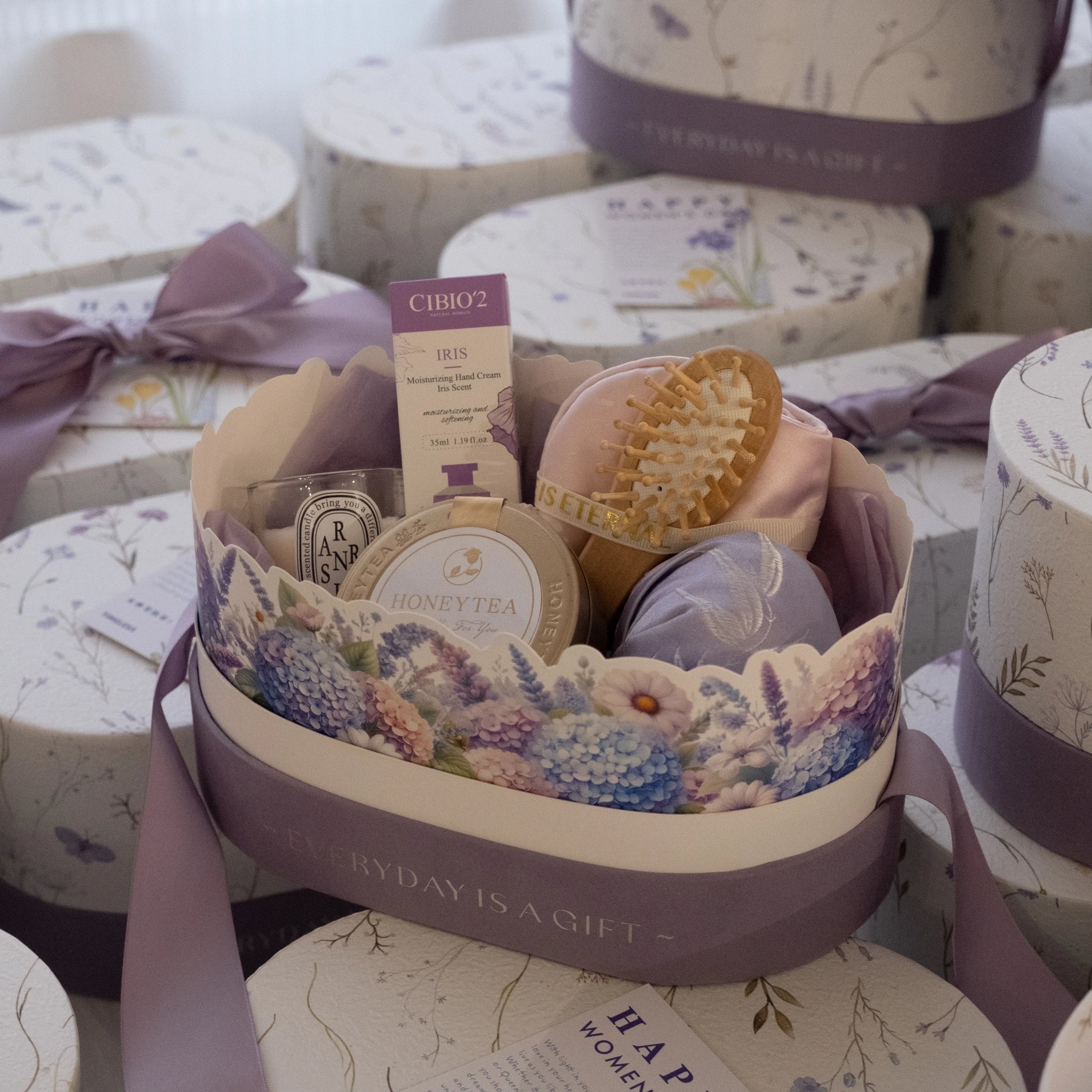 Hydrangea Haven Gift Box